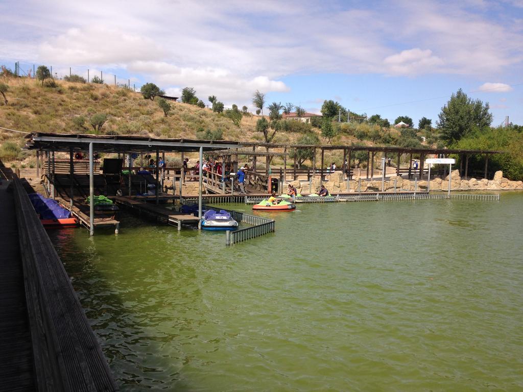 Apartamento Turistico Cigueena De Arguedas Bagian luar foto